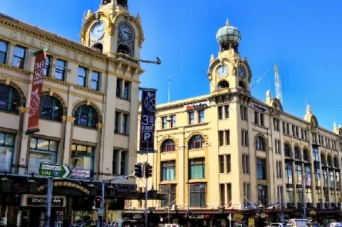 Sydney One Day Tour with a Local: Personalized & Private in Sydney