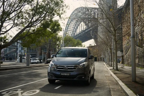 Private Half Day Sydney Tour by Vehicle & Boat Sights & Sea in Sydney