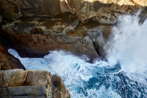 The Gap and Natural Wonders in Albany