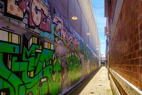 Hipster and Street Art Walking Tour in Cairns