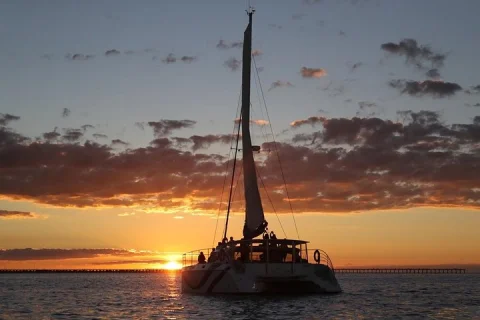 Hervey Bay Champagne Sunset Sail in Hervey Bay