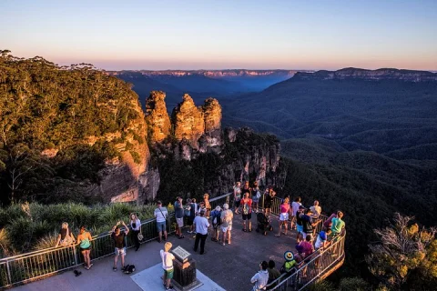 Blue Mountains Sunset Nature based & Waterfall Tour from Sydney in Chippendale