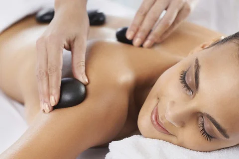 90 Minutes Hot Stone Massage and Foot Spa in Hobart