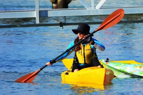 1 Hour Rental in a Standard Single Kayak in Sydney