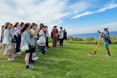 Private Walangari's Aboriginal Walking Tour in Bondi Beach in North Bondi