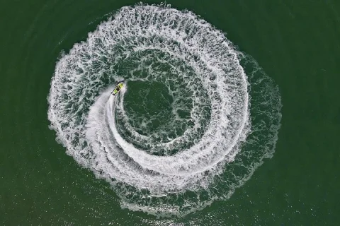 75 minute Die Another Day Jet Skiing in Darwin in Darwin