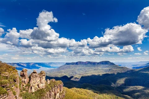 Blue Mountains Day Tour With Bushwalks, Waterfalls & Featherdale in Sydney