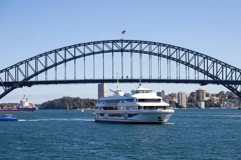 Sydney Harbour 2 or 3 Course Lunch Cruise (Circular Quay in Sydney