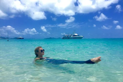 Full Day Whitsunday Tour: Whitehaven Beach and Hill Inlet with BBQ in Airlie Beach & Cannonvale