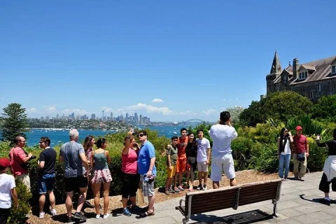 Sydney Sightseeing Bus Tour with Local Guide in Sydney
