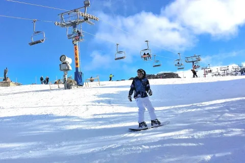Private Mount Buller Snow and Ski Tour from Melbourne in Melbourne