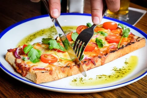 Melbourne Food Tour with 6 Food Tastings in Hidden Laneways in Melbourne