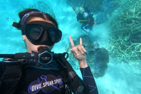 Outer Reef Scuba Diving Day Tour from Agnes Water 1770 in Seventeen Seventy