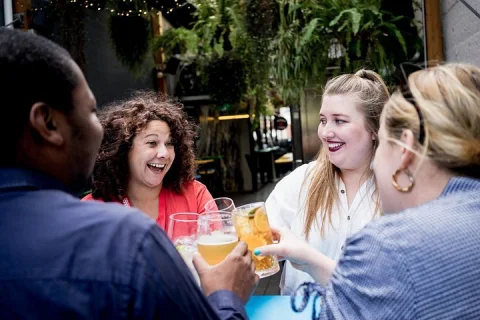 Melbourne History Walk with Bar Stops & Local Stories in Melbourne