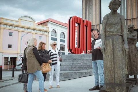 Art and History Trail Walking Tour in Tasmania in Hobart