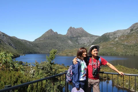 Launceston: Cradle Mountain Adventure Active Day Tour in Launceston