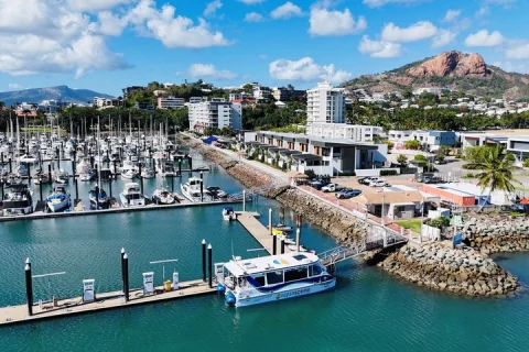 Townsville Departure Maggie Discovery Tour including Guide in Townsville
