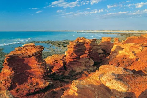 Afternoon Broome Town Tour including Beer Tasting & Sunset Drinks in Broome