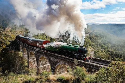 Blue Mountains Steam Train + 3 Sisters + Scenic World + SYD Ferry in Sydney