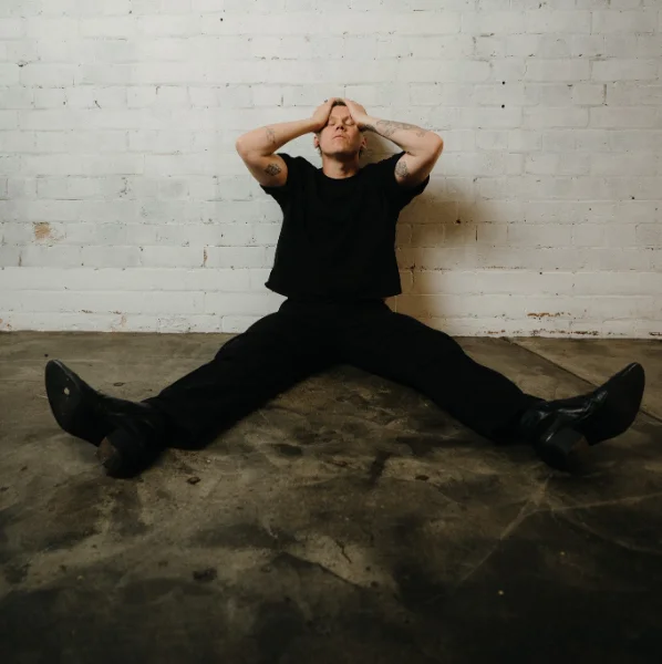 Conrad Sewell - Acoustic Tour at Little Sisters General Store