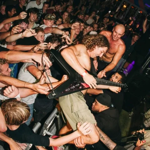 CURRENTS W/ The Good Kids // Lemonwire // Keens at Towradgi Beach Hotel