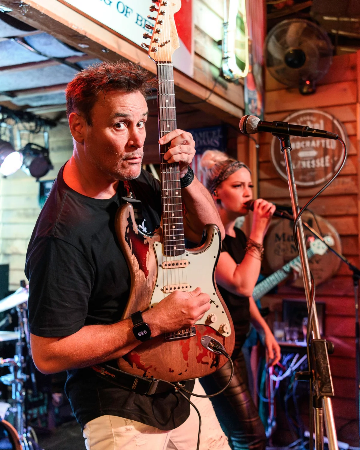 Thumpin’ Thursday with RADIO NOW! at Mustang Bar