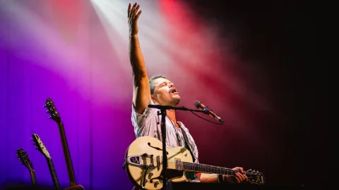 Ash Grunwald and the Inner West Voice Gospel Choir at The Concourse