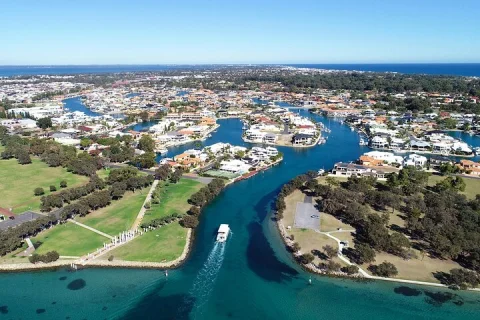 Mandurah Dolphin Cruise and Views in Mandurah
