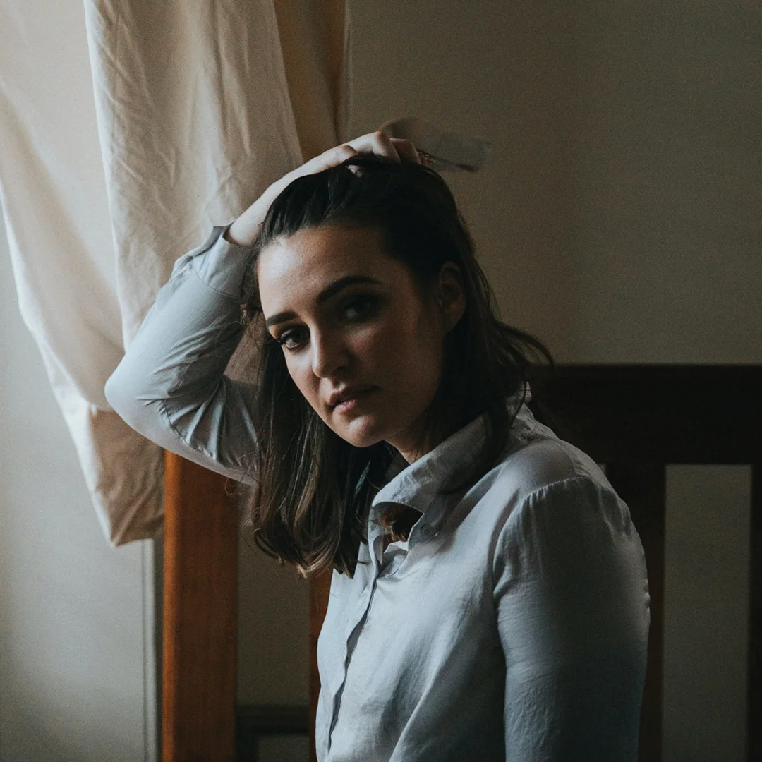 Live music with Hannah Luke at Hoey Moey Hotel