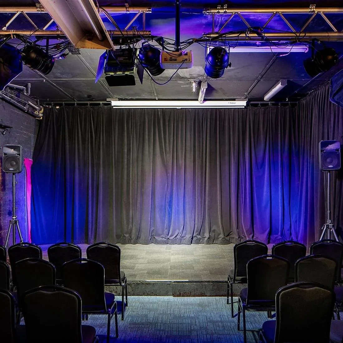 Sunday Night Stand-Up at Club Voltaire Comedy at Club Voltaire