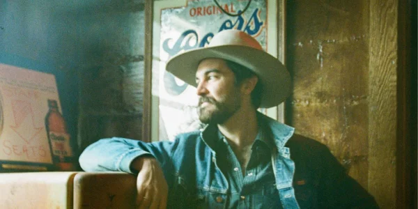 Sterling Drake (USA) at The Stag & Hunter Hotel