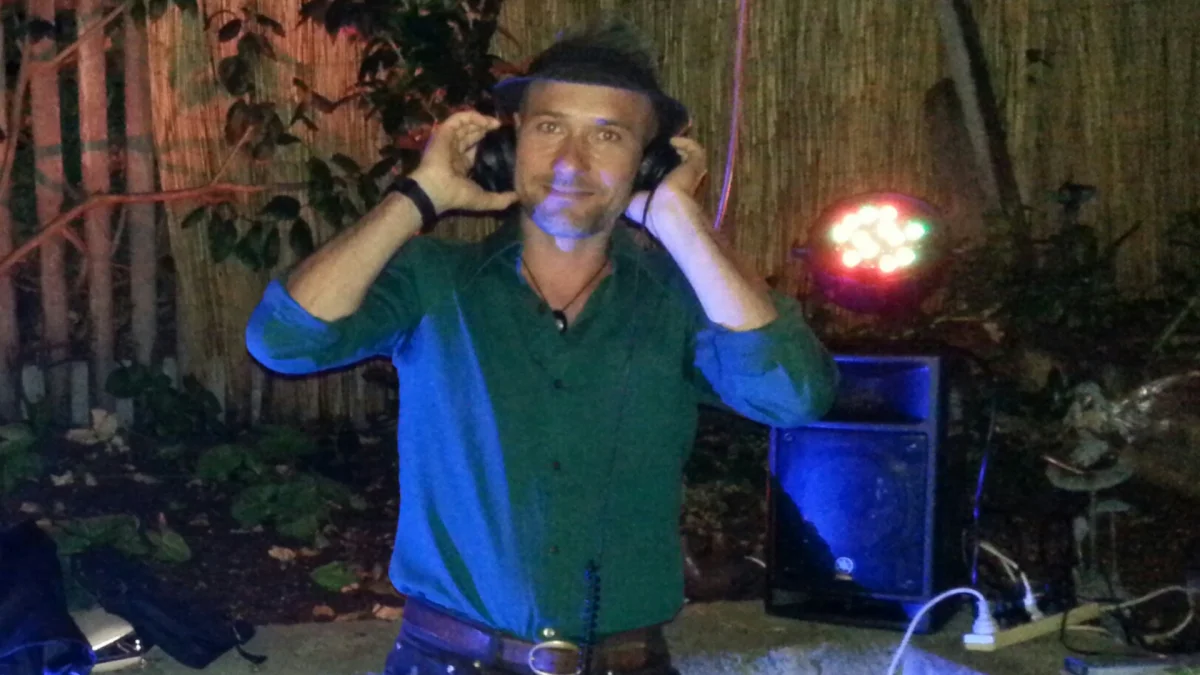 DJ B.GROOVY at Settlers Tavern
