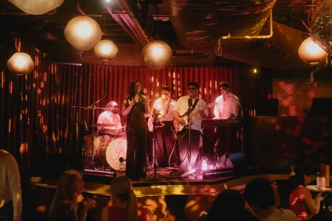 Midnight 5un, Sunset Sounds Sunday November at Hotel Steyne