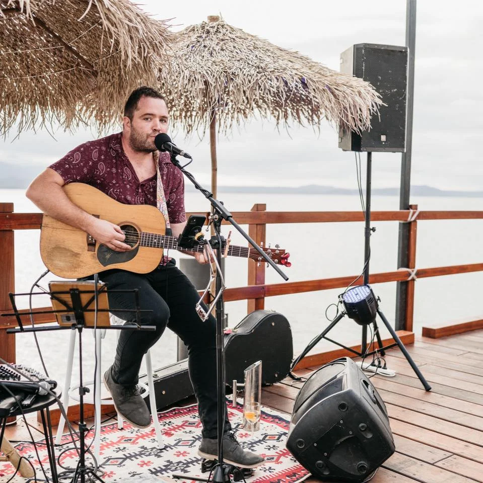 Cam Kettle (W), Saturday Live Music at Hotel Victor