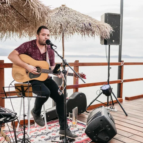Cam Kettle (W), Saturday Live Music at Hotel Victor