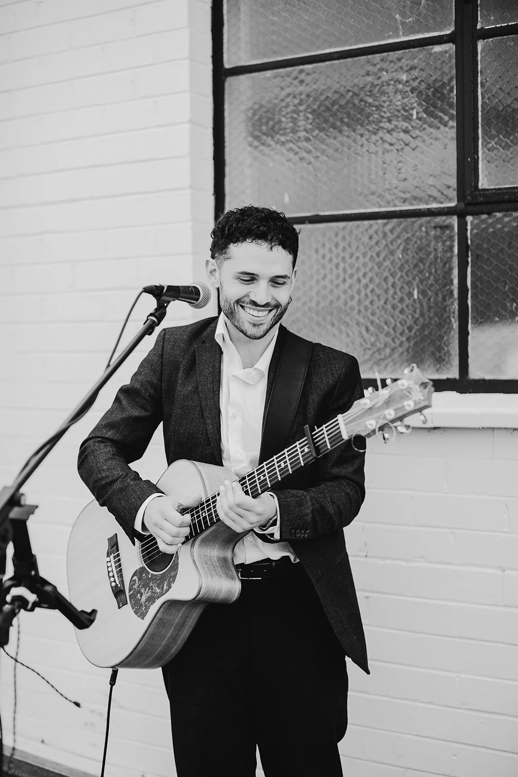 Joey Cirillo, Sunday Arvo Solo Acoustic at Imperial Hotel