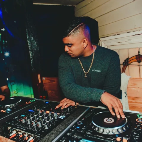 Dilisha De, Saturday Night DJ at Imperial Hotel