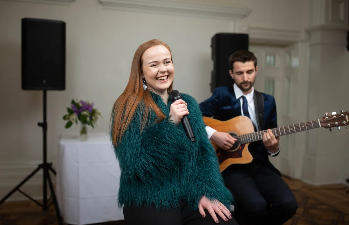 Indi Acoustic, Live Gig - Indi Acoustic Duo at Hallam Hotel