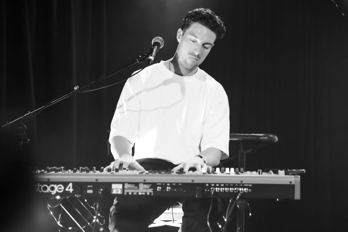 Jeremy Bennett, Sunday Jazz Sessions at Gardiner Hotel