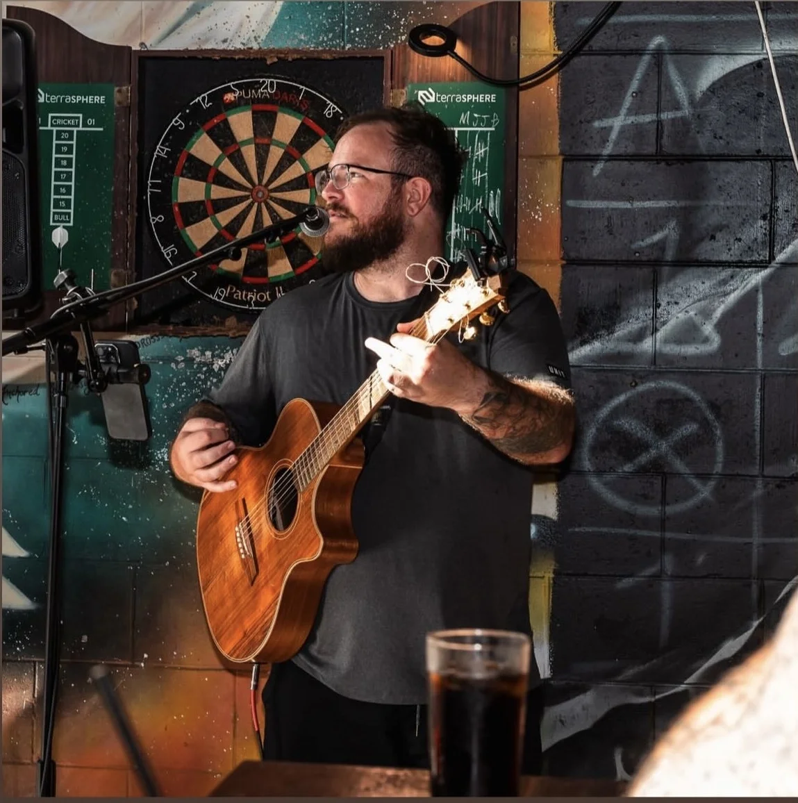 Tom Weber, Sunday Music @ Kawana Waters Hotel at Kawana Waters Hotel