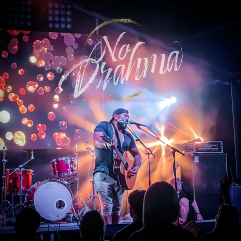 No Drahma, Sunday Music @ Kawana Waters Hotel at Kawana Waters Hotel