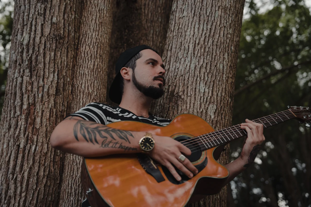 Rob Szakaly, Friday Soloist at Forest Lake Tavern
