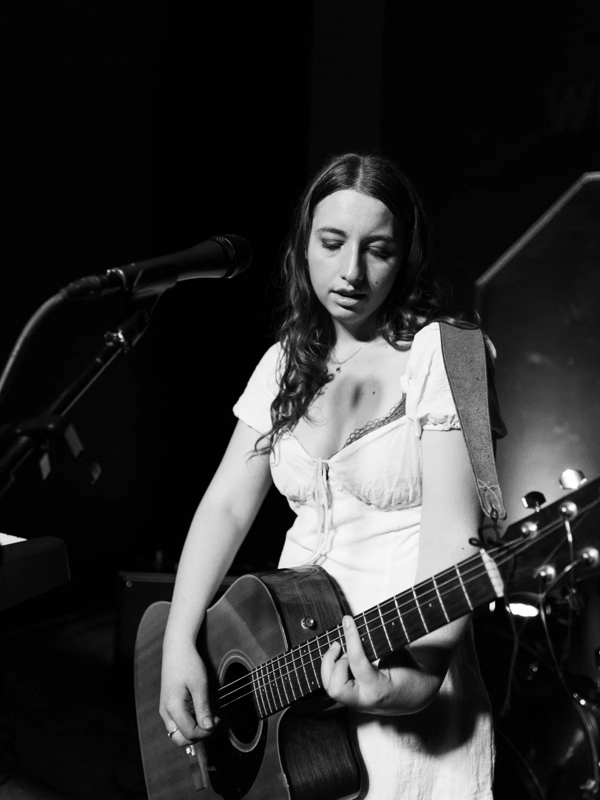 cate guirguis, Central Sunday Acoustics at Central Hotel Shellharbour