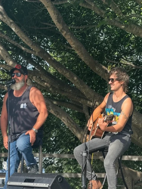 Dogwood Duo, Saturday Night Live Music at Carriers Arms Hotel Motel
