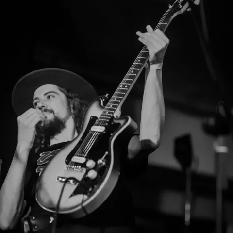 Luke Beau, Beer Garden Session - Accoustic at Hotel Allen