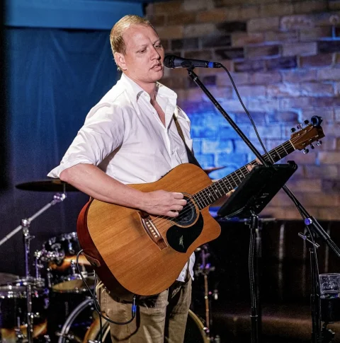 Ben Dawson Solo, Friday solo musician at Ferry Road Tavern