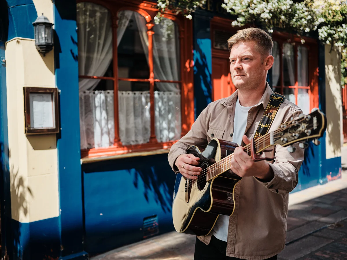 Piers Alexander, Sundays @ The Amberton Beach Bar & Restaurant at The Amberton Beach Bar & Restaurant