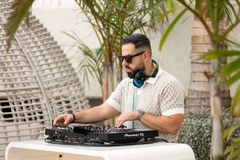 Tony Nader, Fridays @ Bennetti's at Ammos Brighton