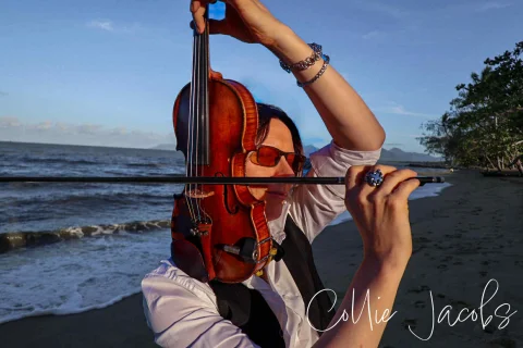 Marc Apella, Friday Night music at Barron River Hotel
