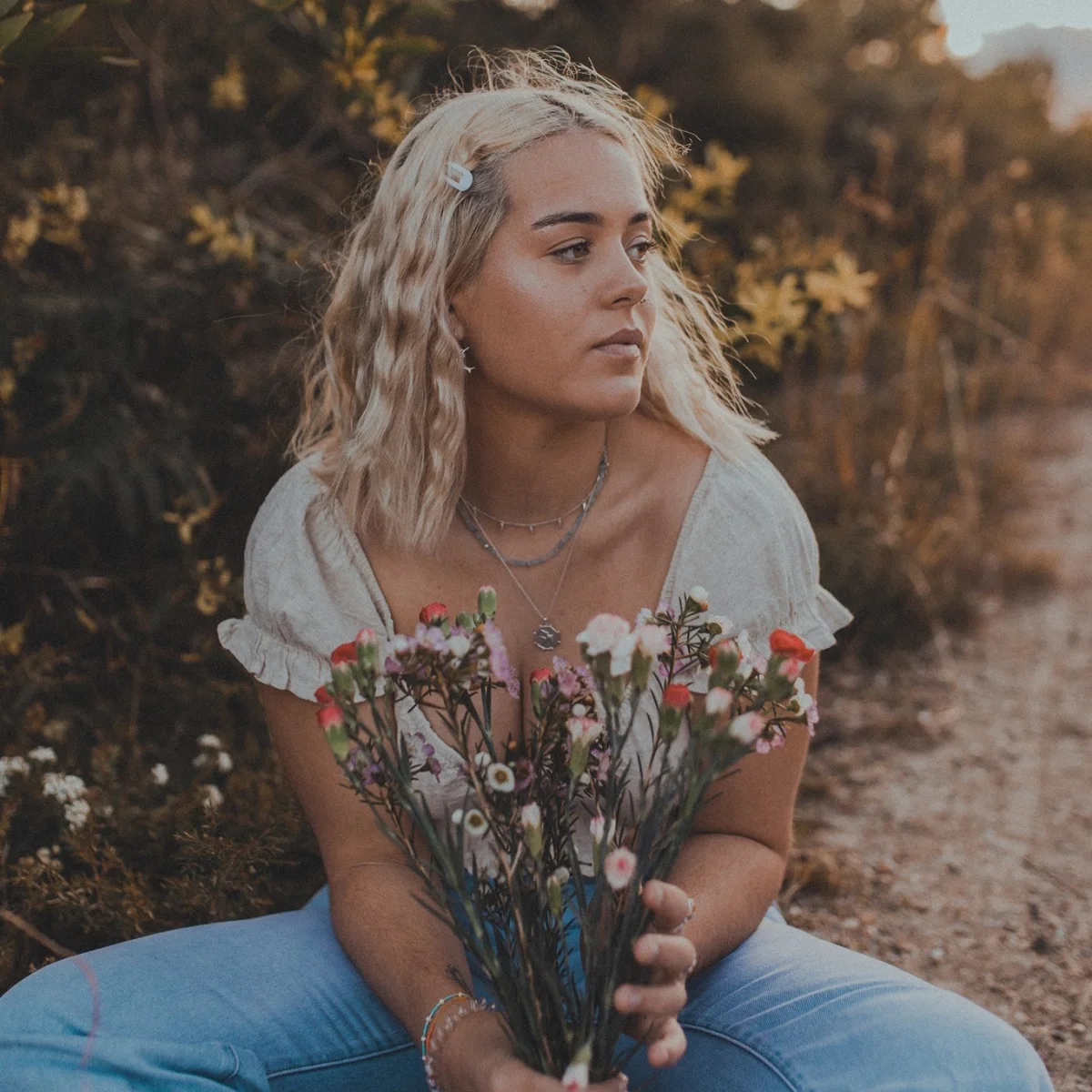 Lili Crane, Sundays @ Caves Coastal Bar and Bungalows at Caves Coastal Bar and Bungalows